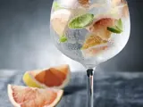 Grapefruit and lime beverage